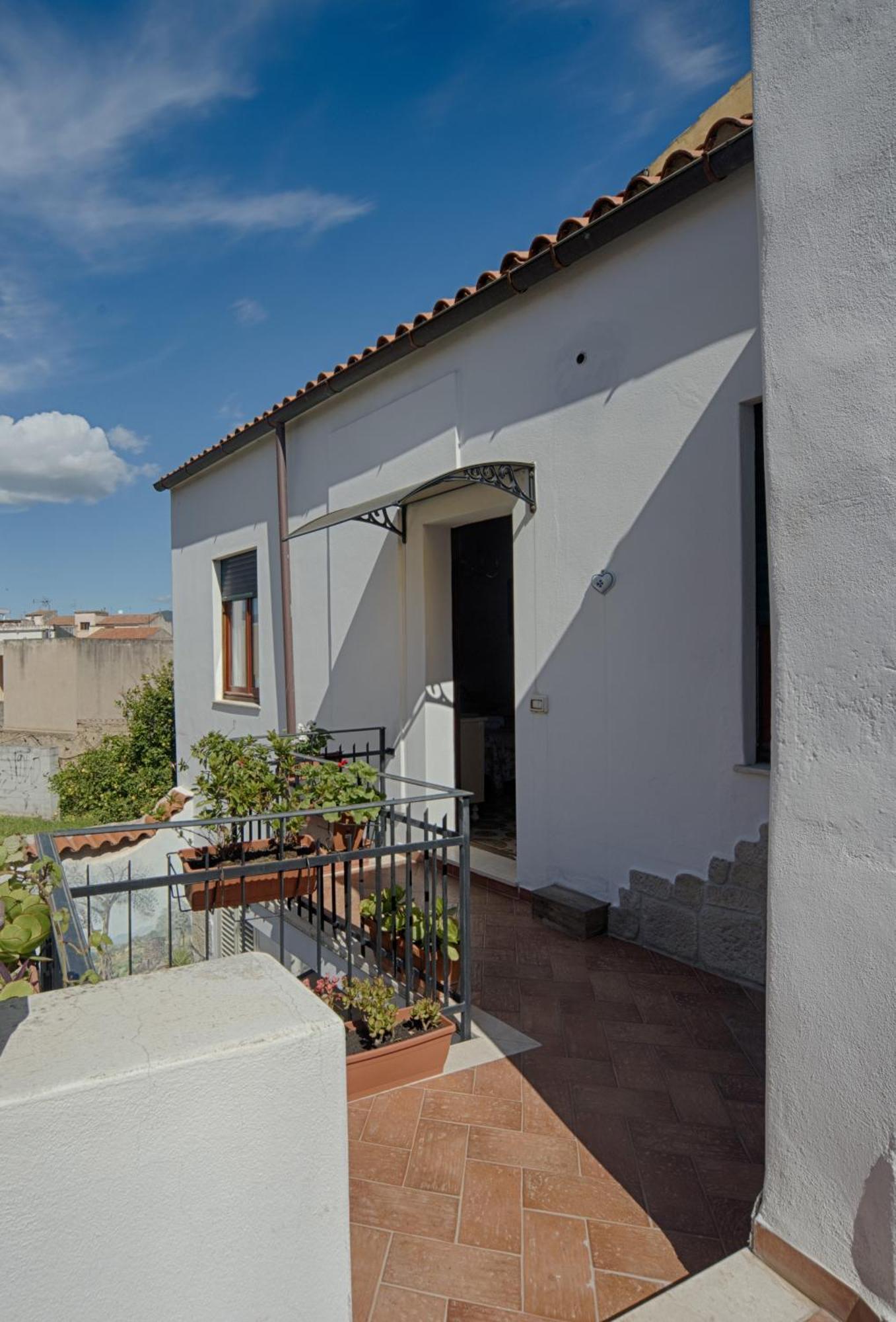 B&B Antica Dimora Olbia Exterior foto